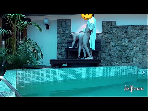 ❤️ A főnök meghívja a szobalányt a medencébe, de nem tud ellenállni egy forró ❤❌ Anal pornó at hu.naughtyhentai.ru